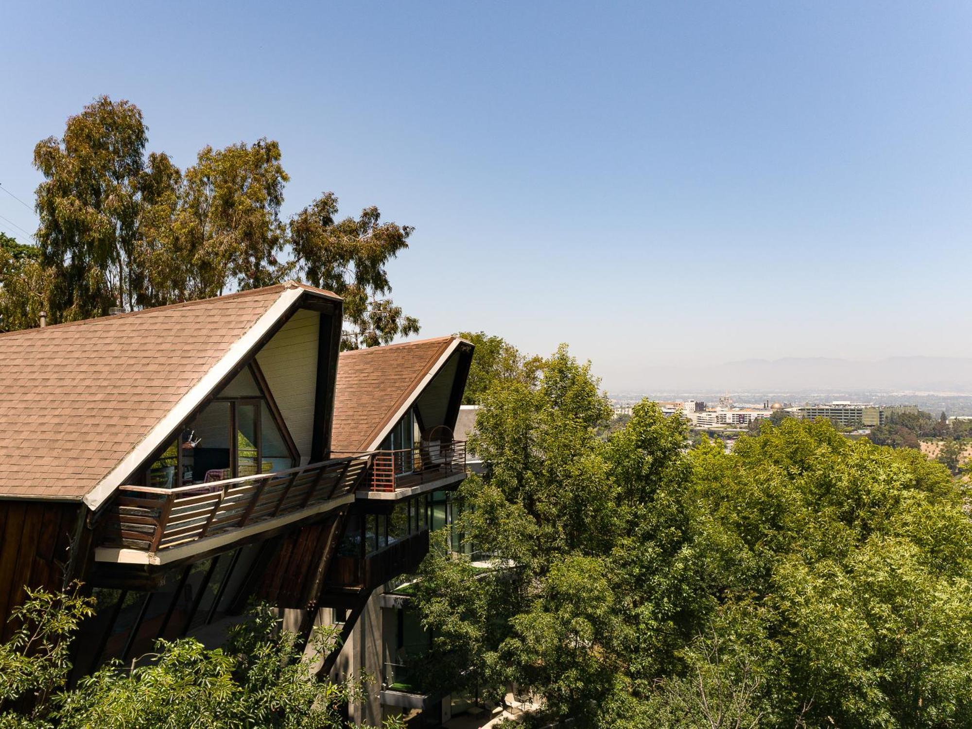 Architectural Marvel In Hollywood Hills With Views Villa - Los Angeles, Los Angeles
